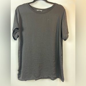 Zara women’s short sleeve black t. Size L. EUC